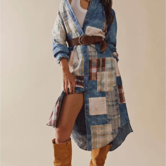 We the free Phoenix patched shittdress It’s a Patchwork Denim Maxi Dress - Picture 2 of 5